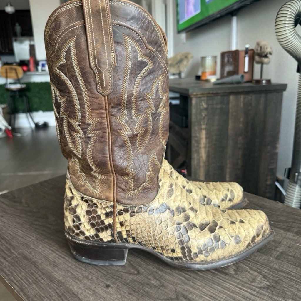 Tecovas Barton Python 8ee